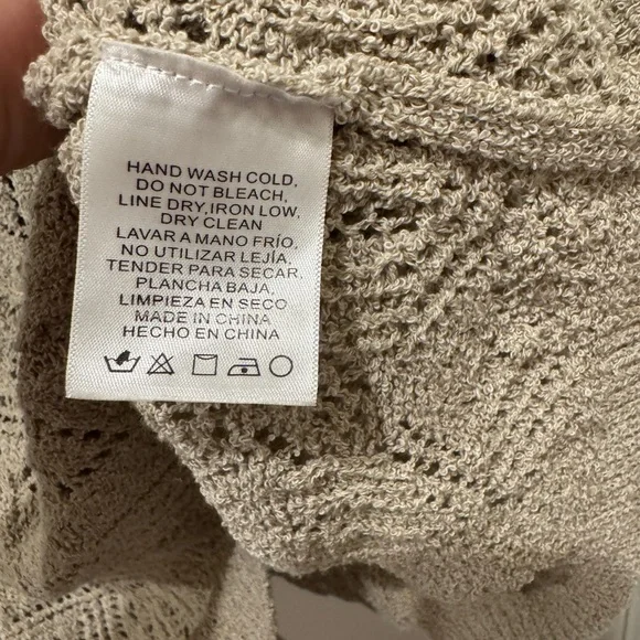 CARLY JEAN LOS ANGELES CJLA Knit V-Neck Sweater - Picture 5 of 6